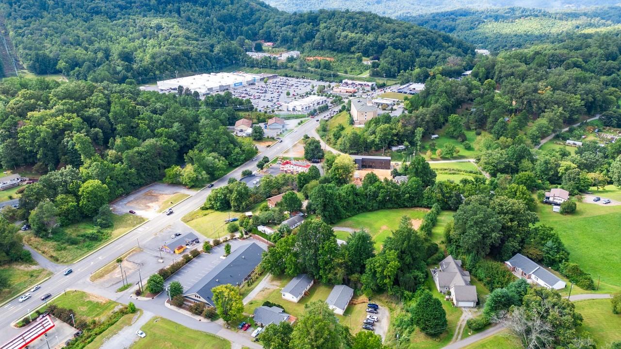 55 Crestview Hts - Photo 3 of 19