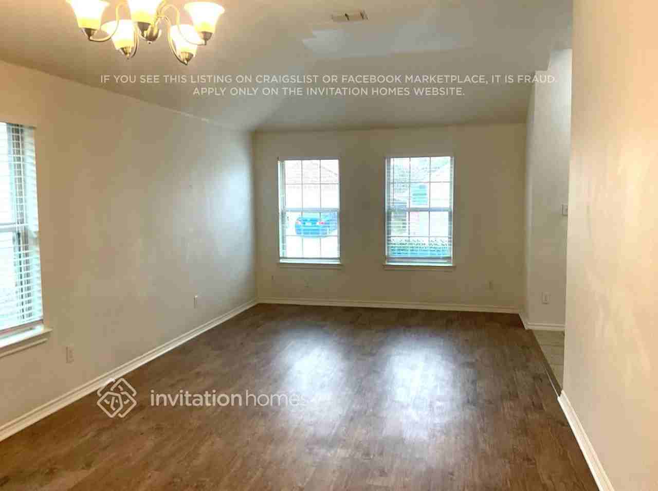 4964 Galley Cir - Photo 3 of 11