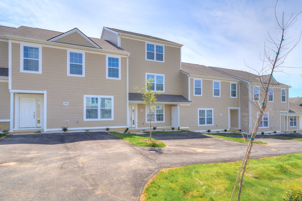 545 Twisted Oak Dr Nw - Photo 2 of 4