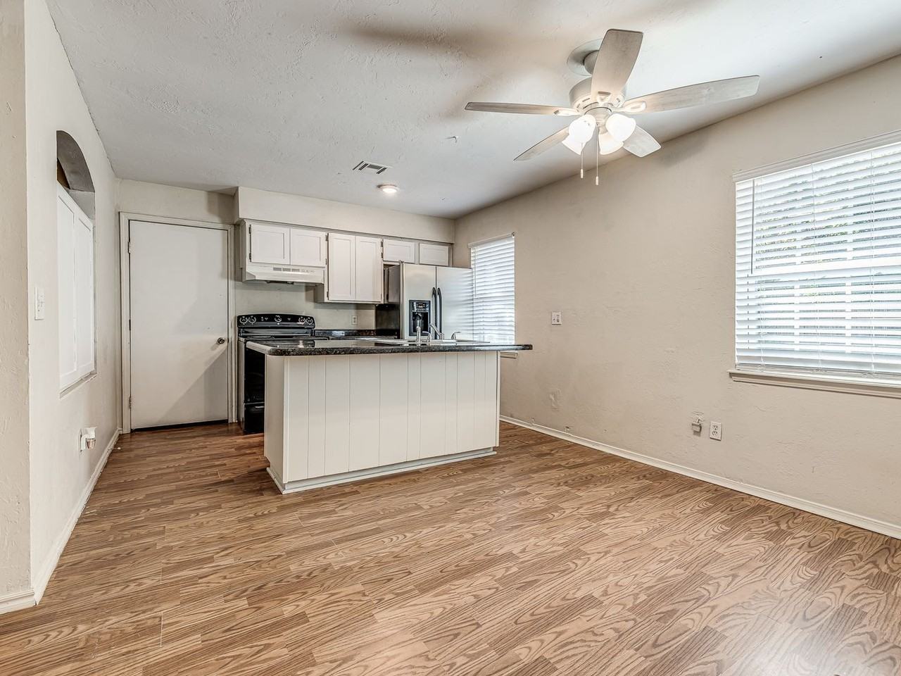 3312 Gwendolyn Ln - Photo 7 of 17