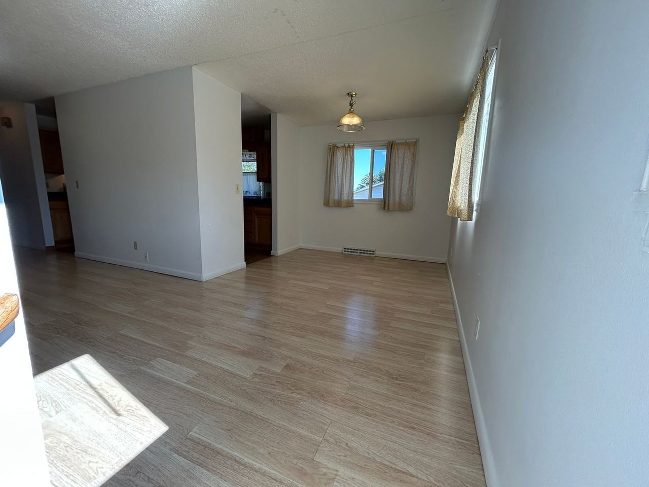 834 N 12th St E - Photo 7 of 50