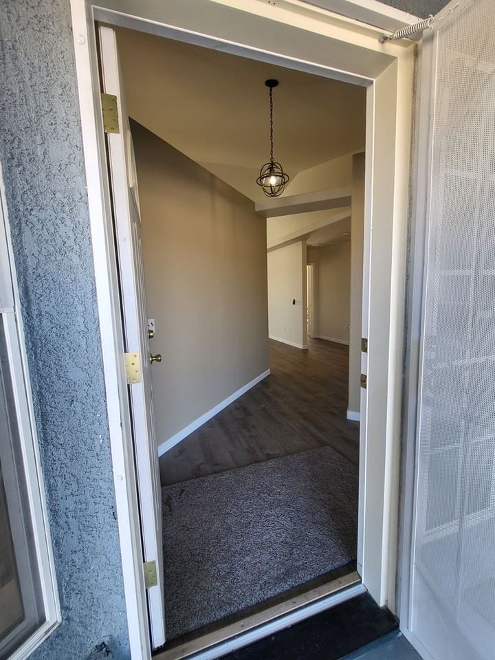 4431 W Betty Ave - Photo 4 of 44