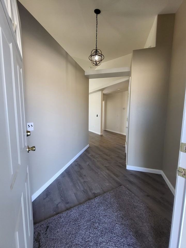 4431 W Betty Ave - Photo 5 of 44