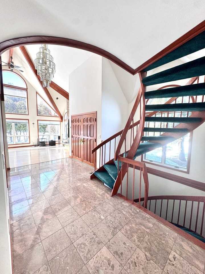 452 Sugar Maple Ct - Photo 5 of 50