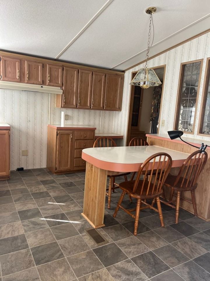 511 Yost Rd - Photo 4 of 16