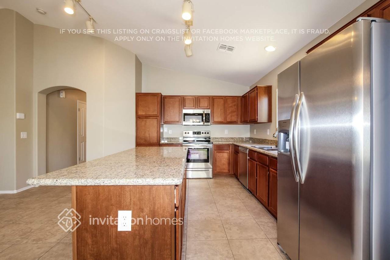 17850 W Boca Raton Rd - Photo 4 of 15