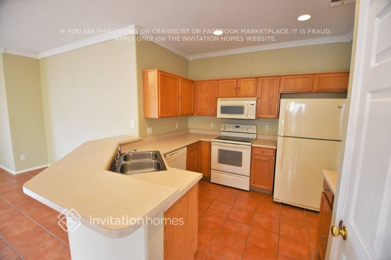 3871 N 141st Dr - Photo 6 of 17