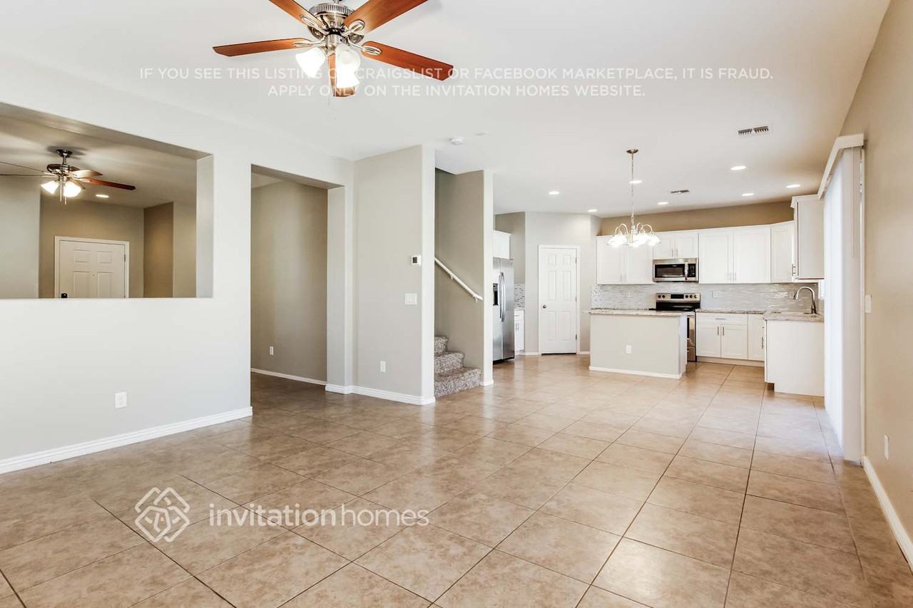 19272 W Adams St - Photo 5 of 18