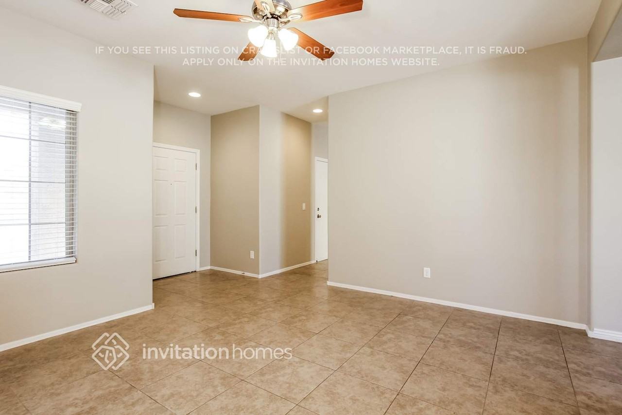 19272 W Adams St - Photo 7 of 18