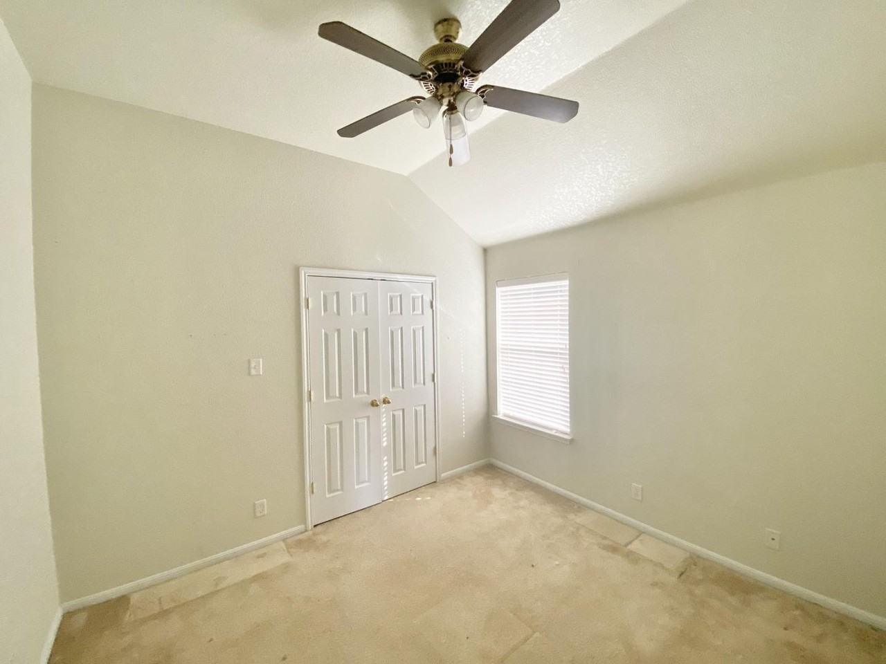 2024 Merlin Dr - Photo 4 of 14