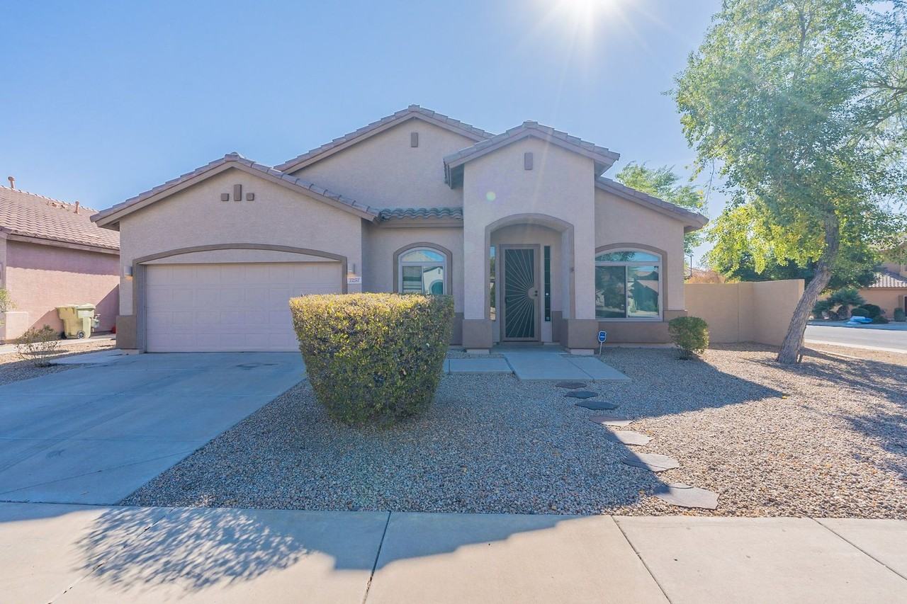 7257 W Paradise Ln - Photo 3 of 50