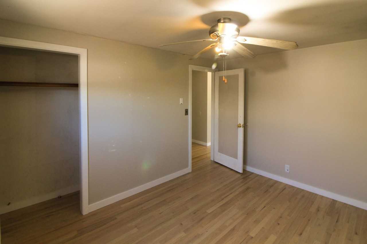 1205 W 2nd Ave - Photo 6 of 9