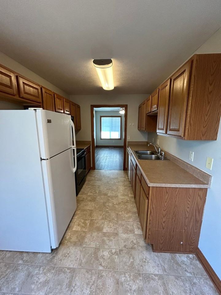 7354 Mercy Ln - Photo 4 of 23