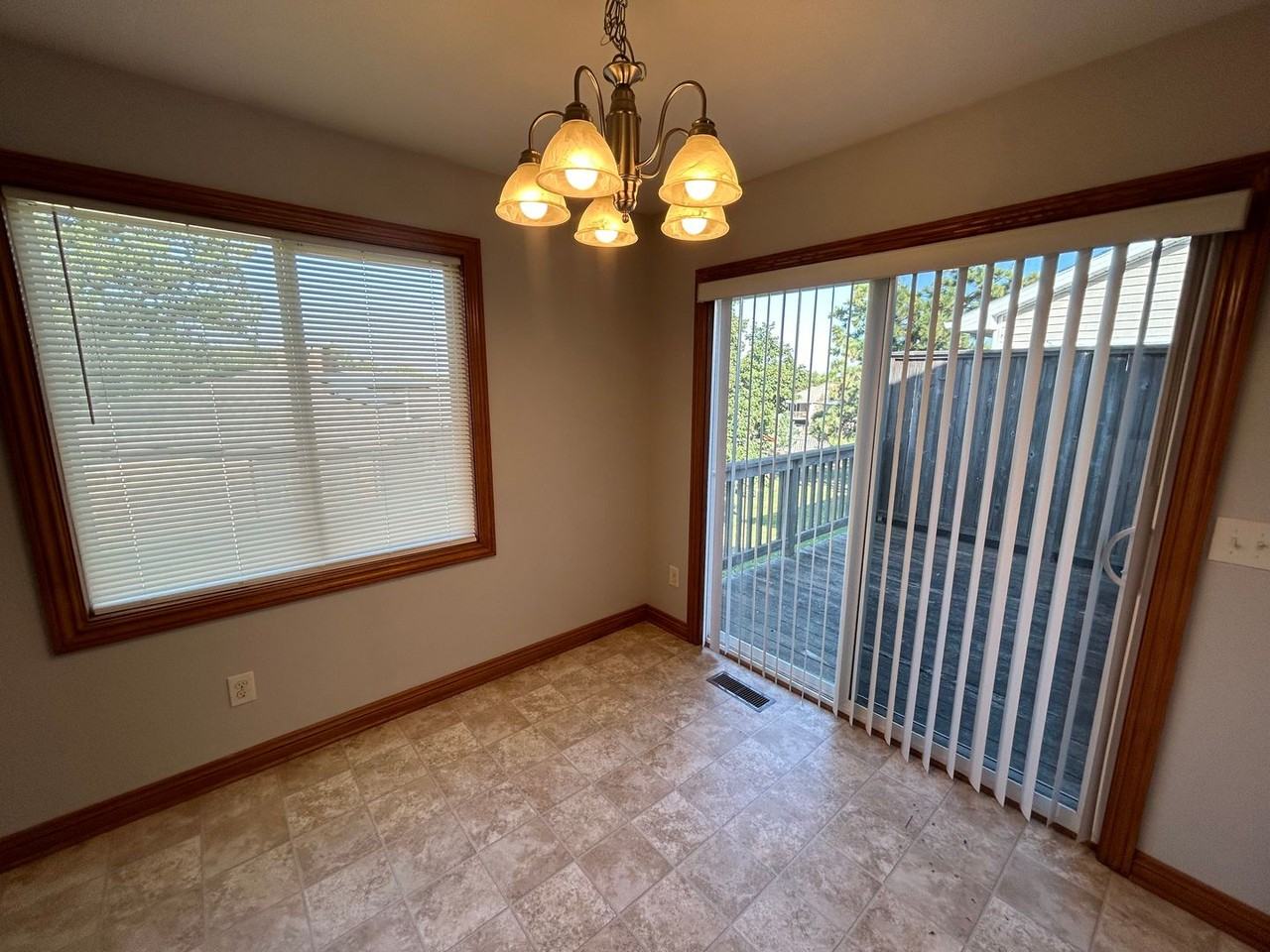 7354 Mercy Ln - Photo 7 of 23