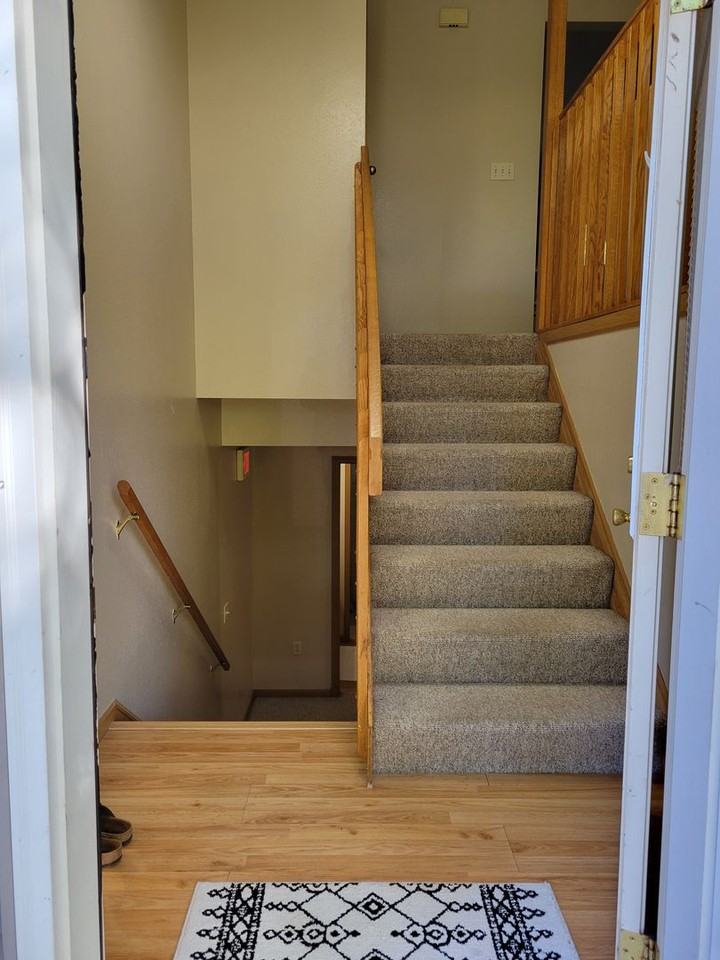 113 Vine St - Photo 3 of 36