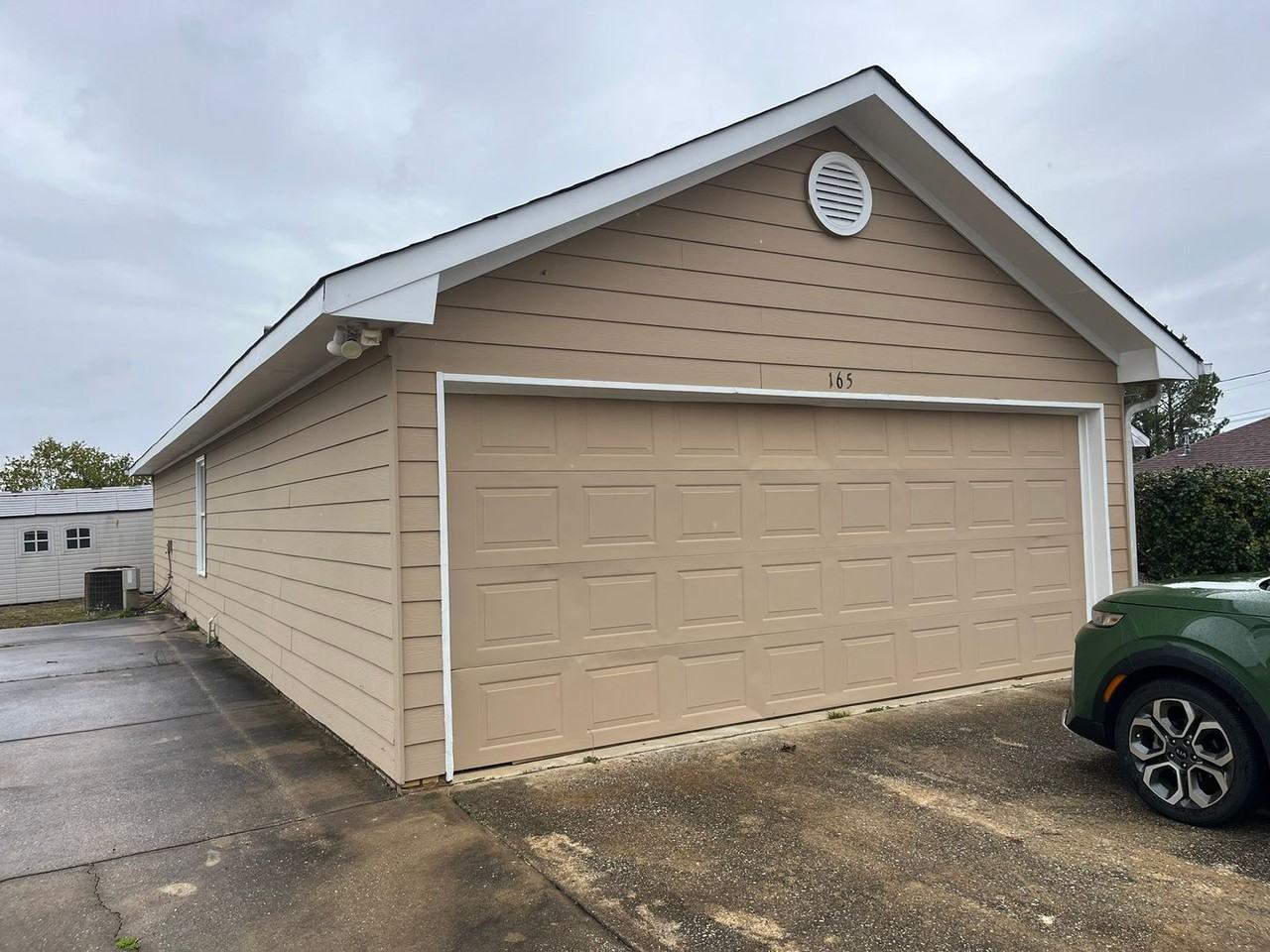 165 Sweetwater Dr - Photo 3 of 28