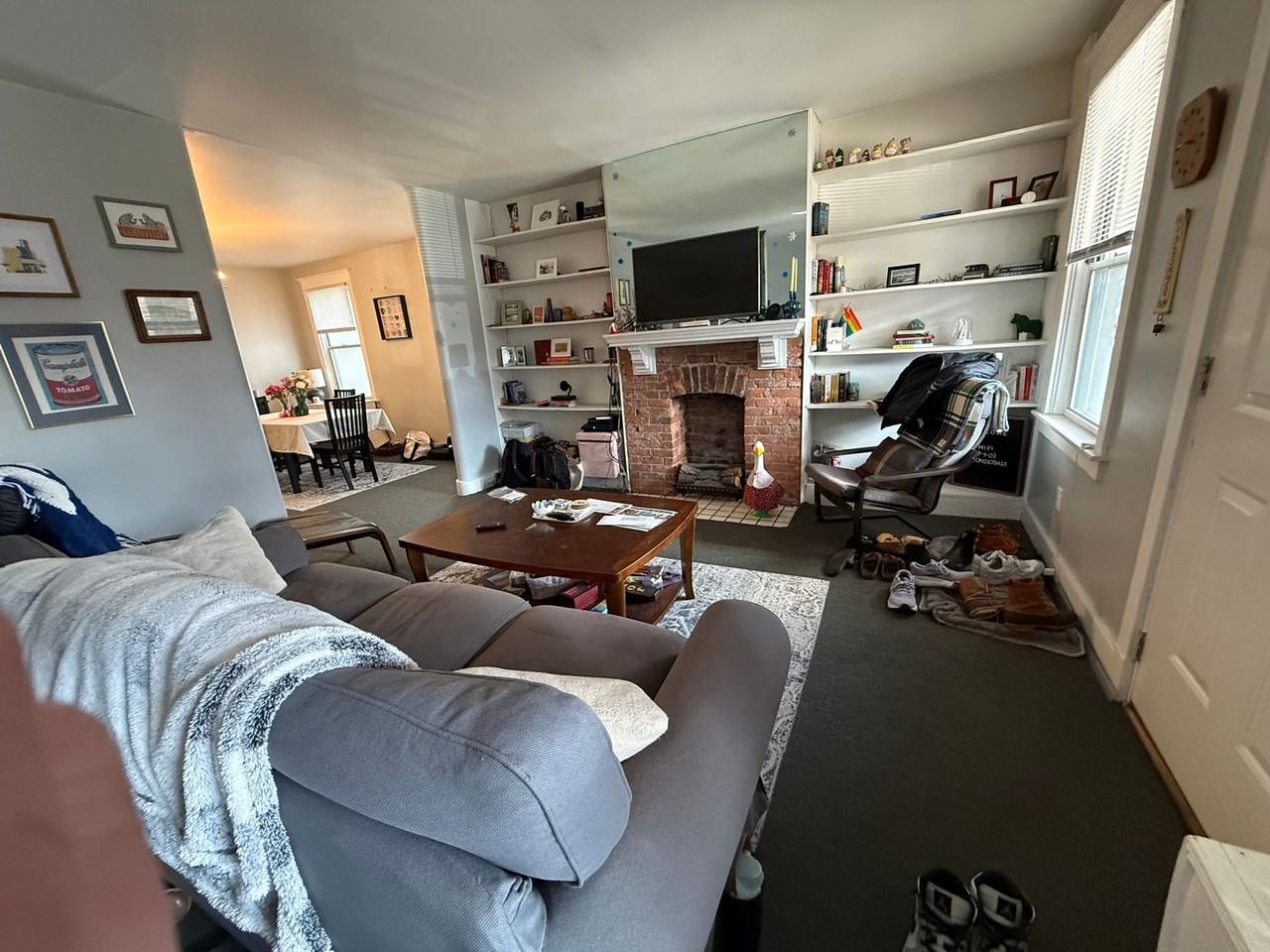 5921 Nicholson St - Photo 3 of 17