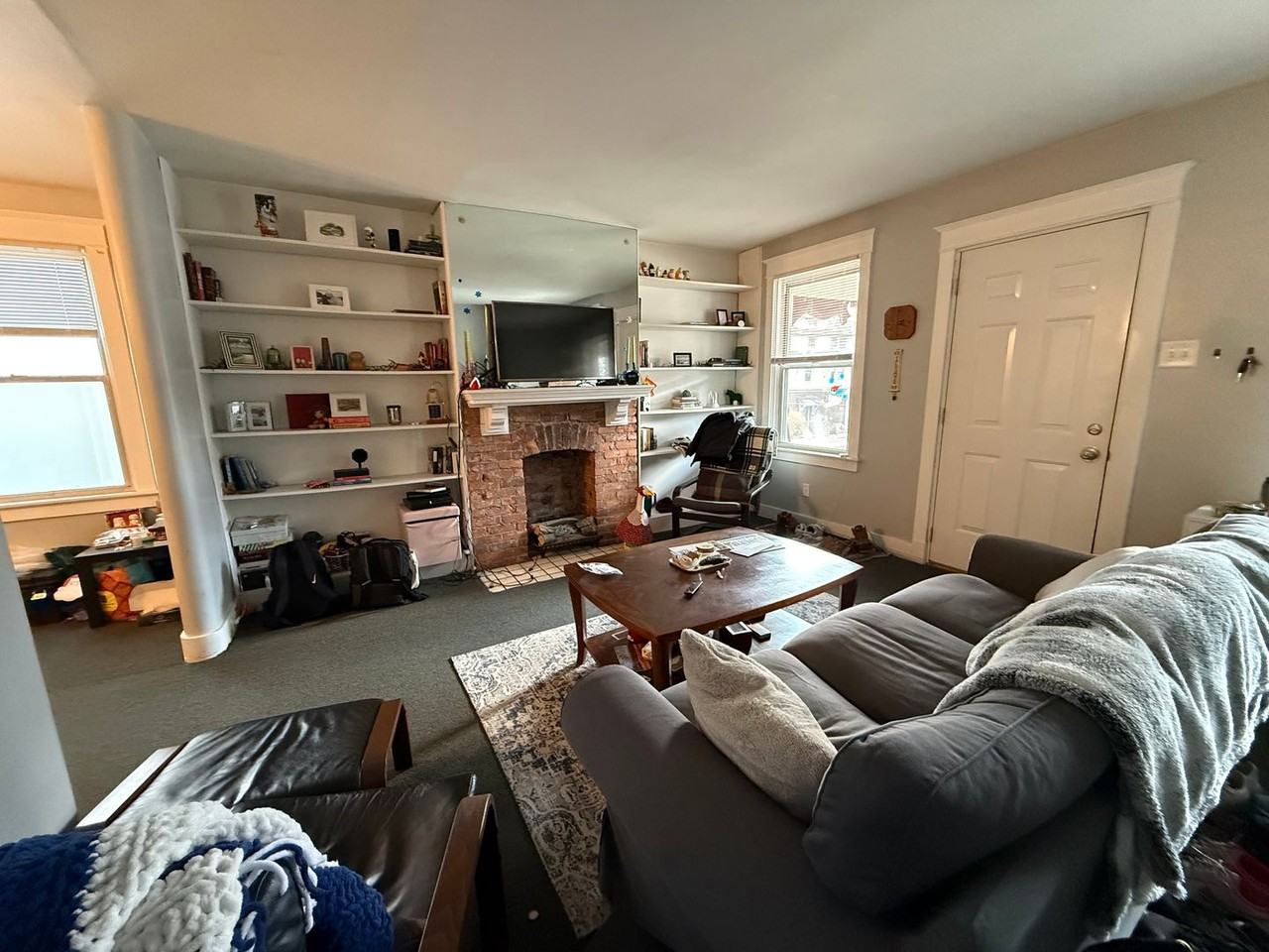 5921 Nicholson St - Photo 4 of 17