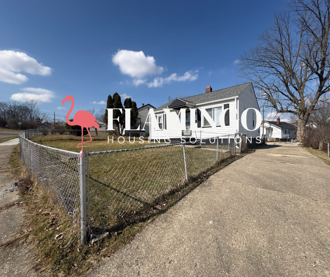 4637 Sylvan Dr - Photo 2 of 12