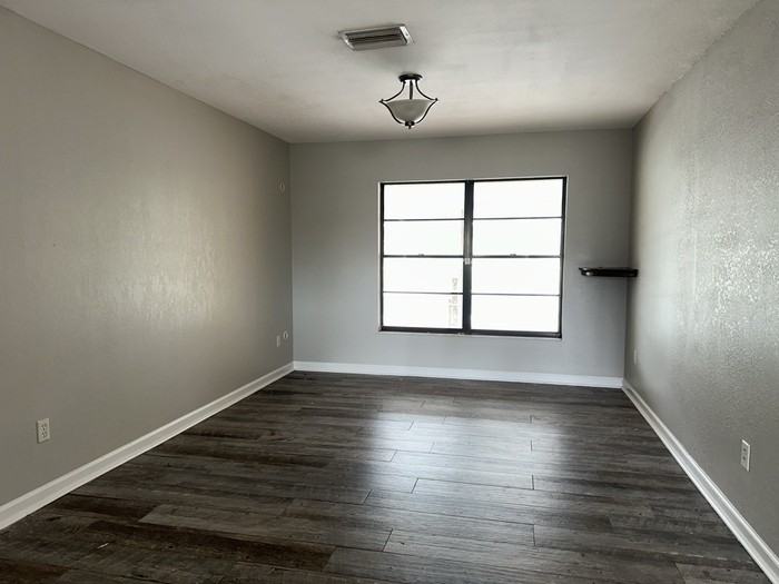 4707 Ranchway Ct - Photo 7 of 35