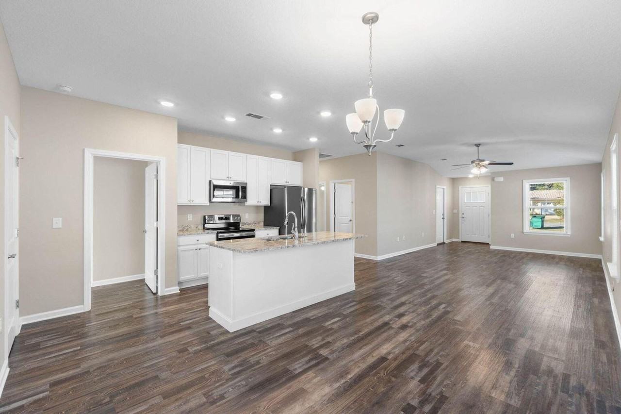 145 4th Ave - Photo 3 of 14