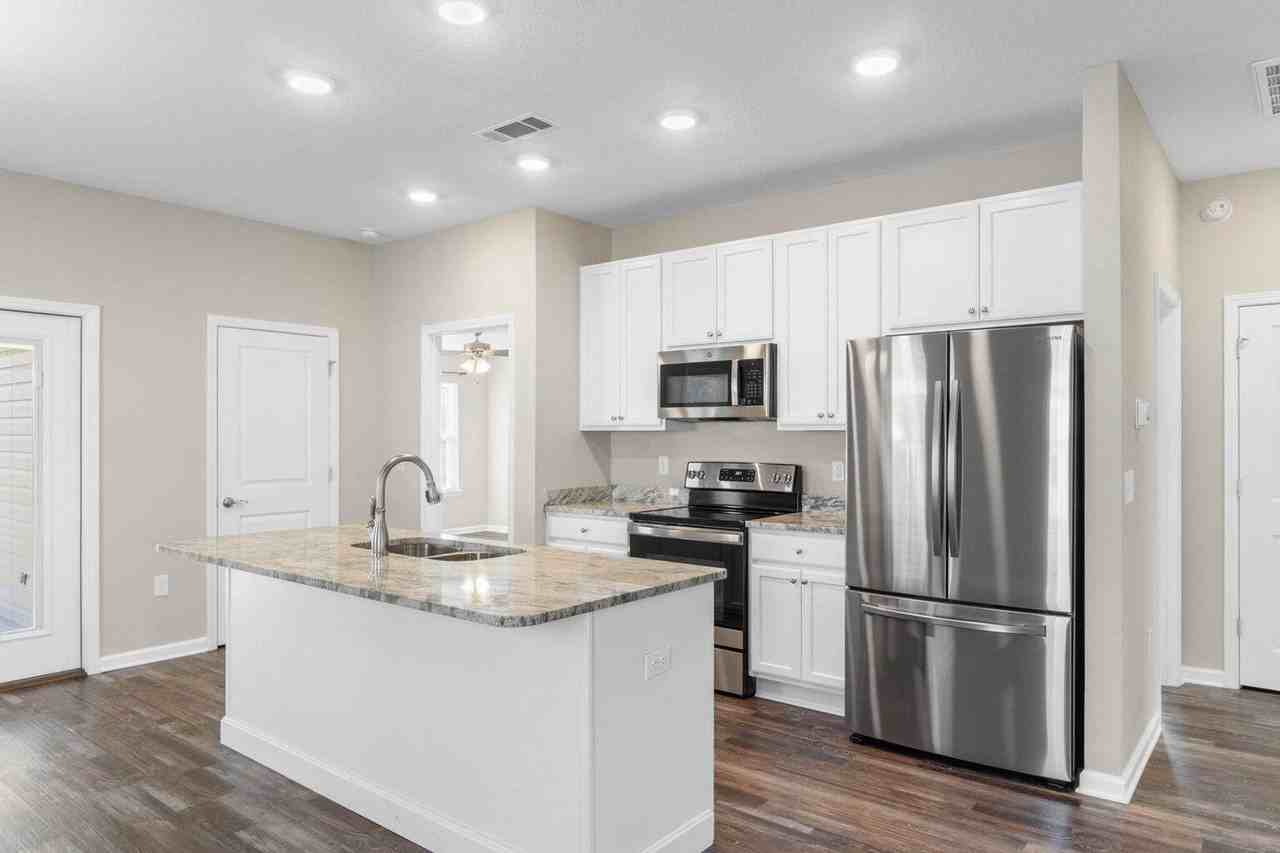 145 4th Ave - Photo 5 of 14