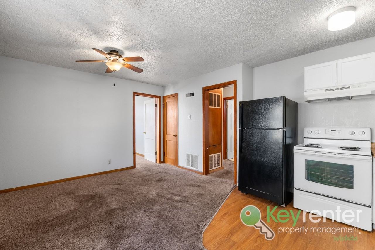 1432 Fairmount St - Photo 5 of 23