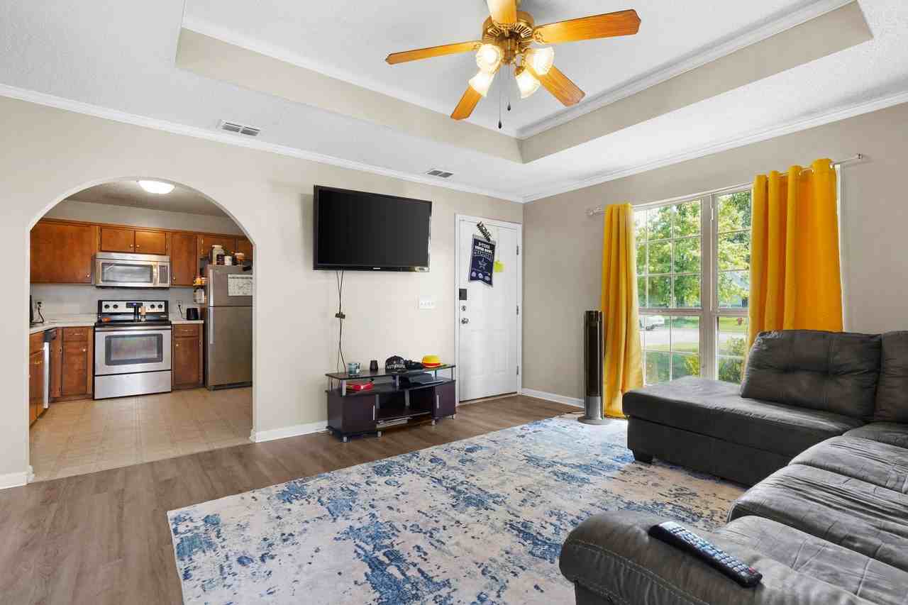 418 Lancaster Loop - Photo 5 of 20