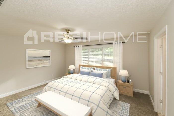 5255 Shore Dr - Photo 7 of 17