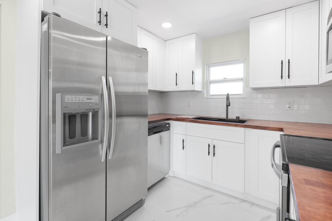 130 Virginia Ct - Photo 6 of 19