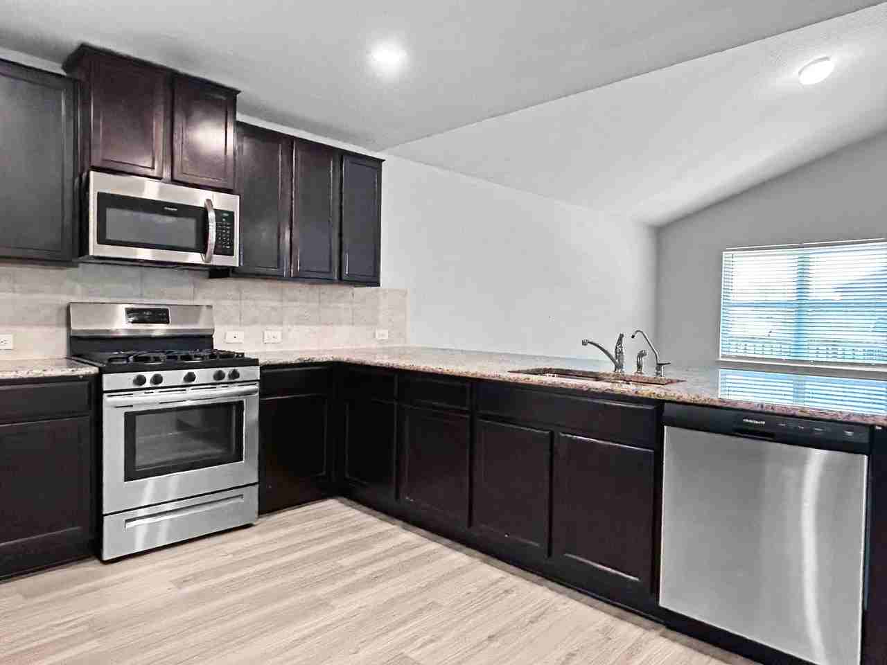 9320 Cord Grass - Photo 4 of 29