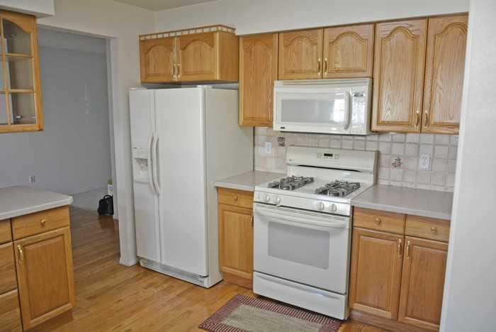 7505 W Yale Ave - Photo 6 of 14