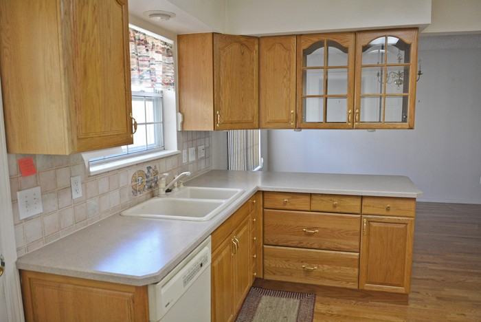 7505 W Yale Ave - Photo 7 of 14