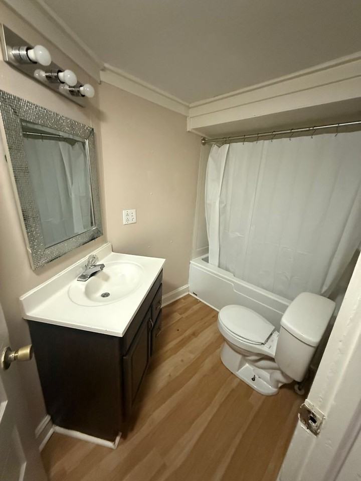 1314 Uwharrie St - Photo 5 of 7