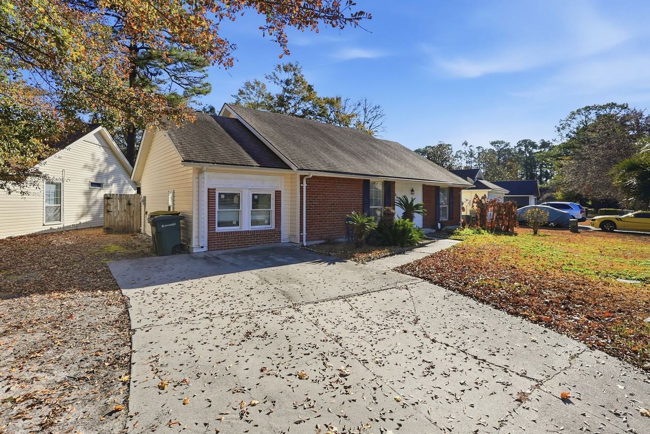 10410 Indigo Rd - Photo 2 of 26