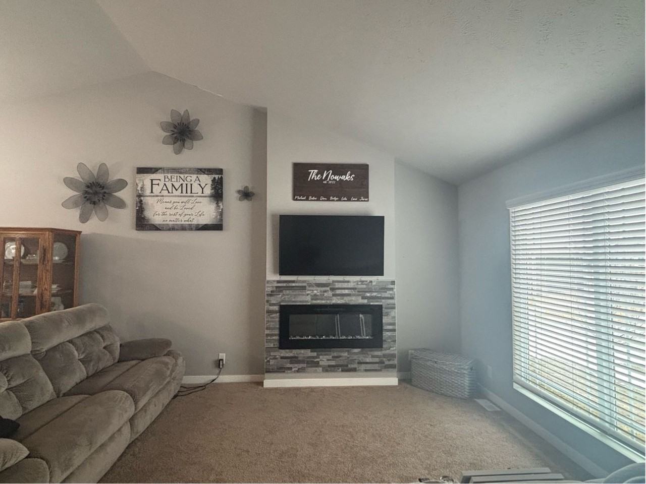 7840 N 147th Ave - Photo 4 of 24