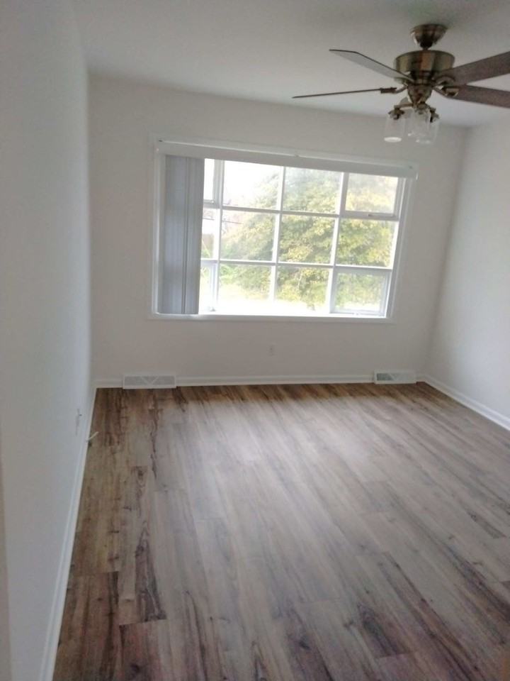 306 Fulling Mill Rd - Photo 5 of 13