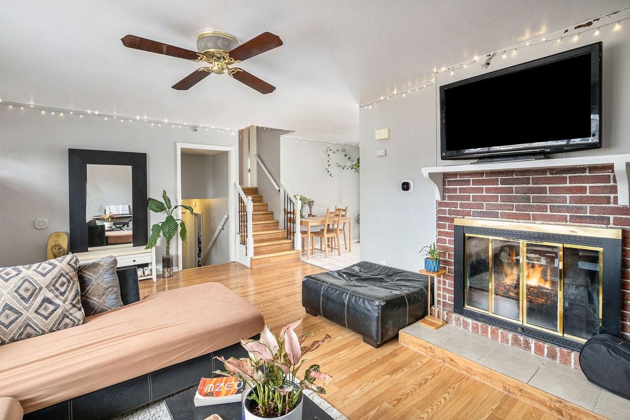 916 Ponderosa Dr - Photo 4 of 23