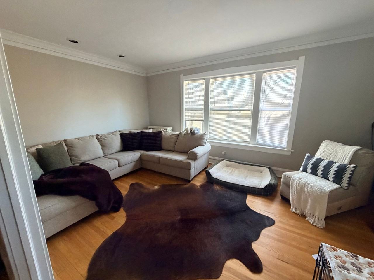 4255 Lockwood Apartments - Photo 6 of 13