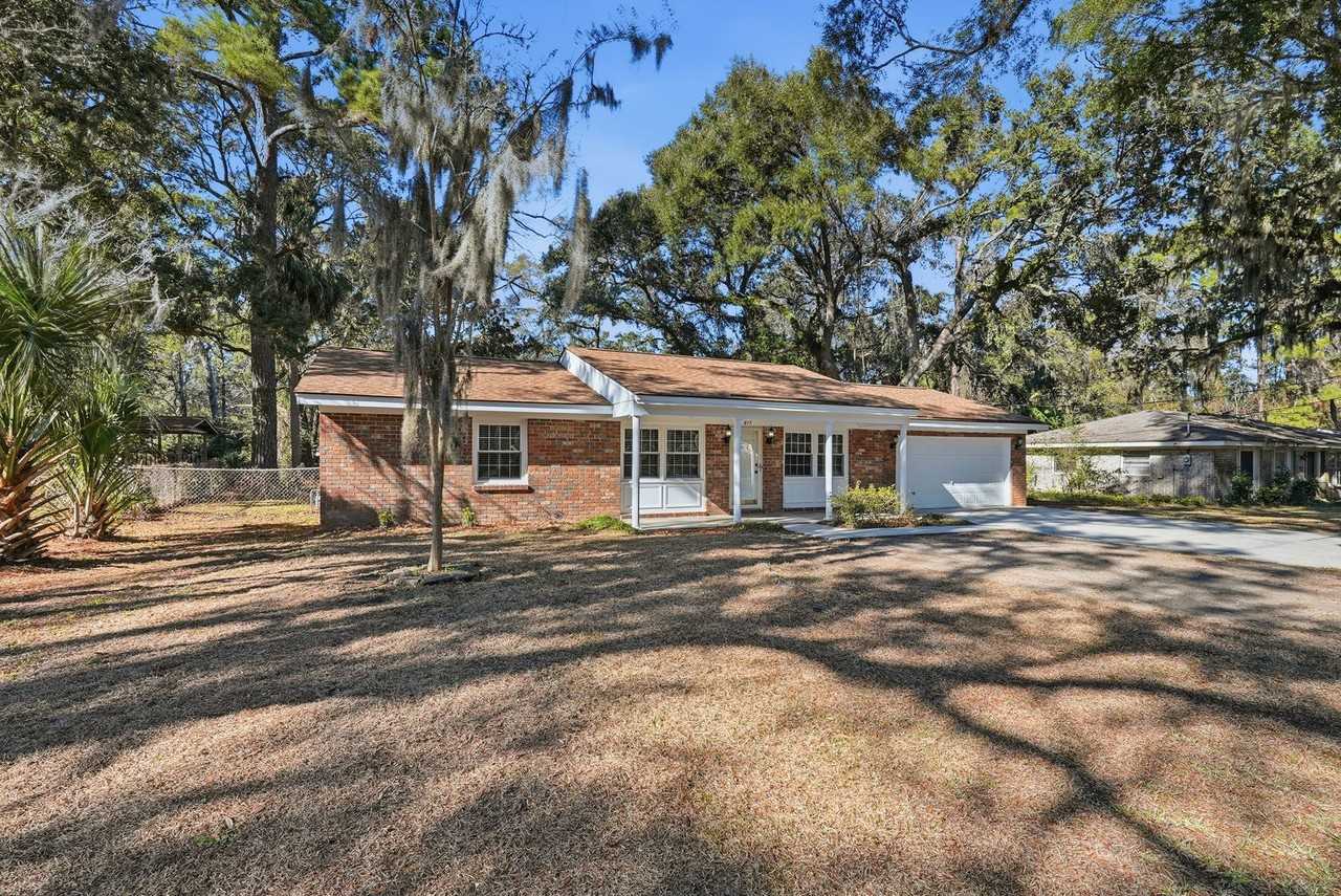 817 Walthour Rd - Photo 2 of 26