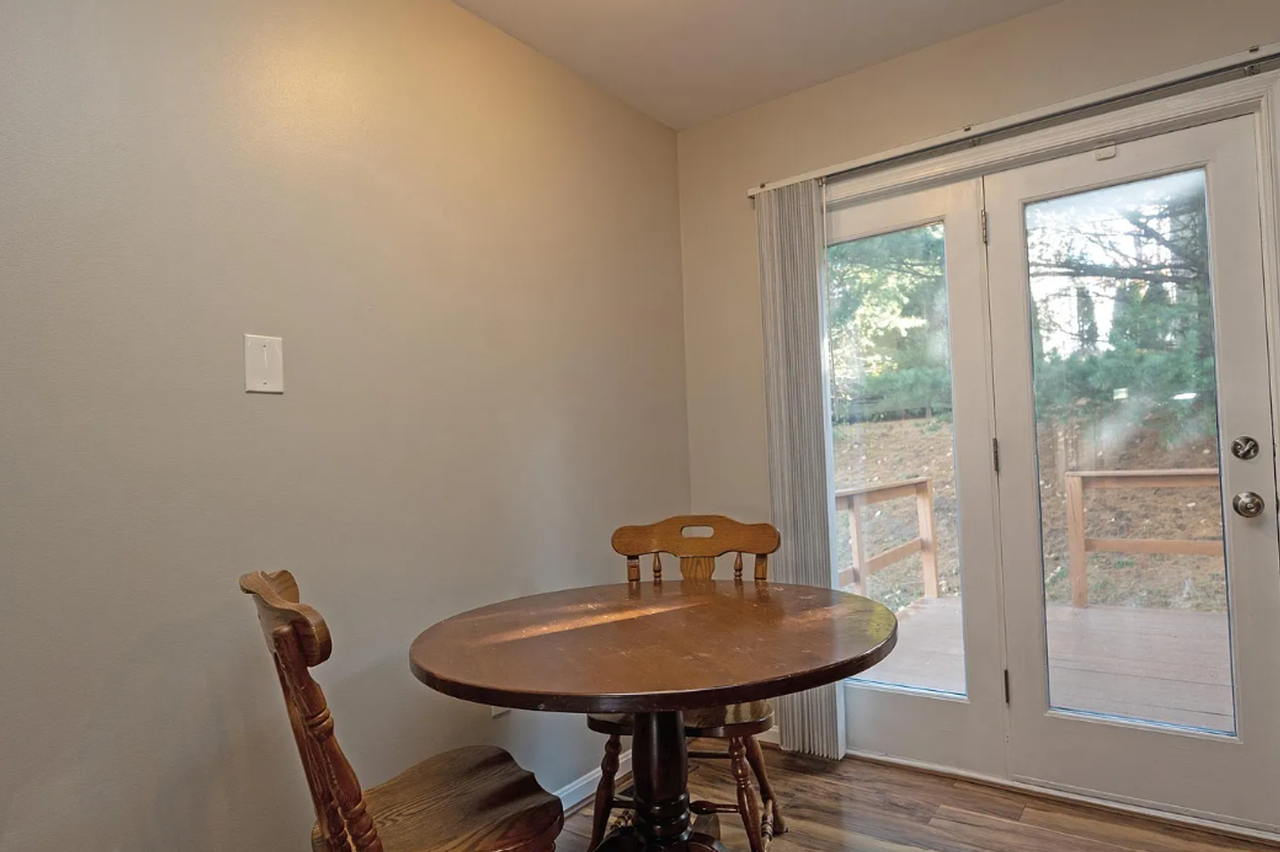 2165 Saint Clair Ct - Photo 7 of 24