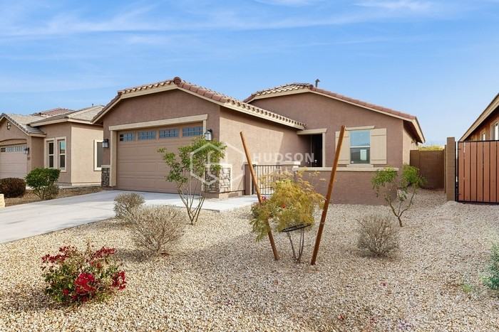 3843 S 63rd Dr - Photo 2 of 24