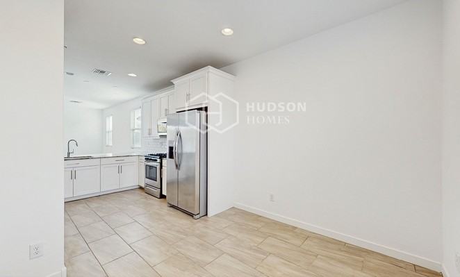 3843 S 63rd Dr - Photo 6 of 24