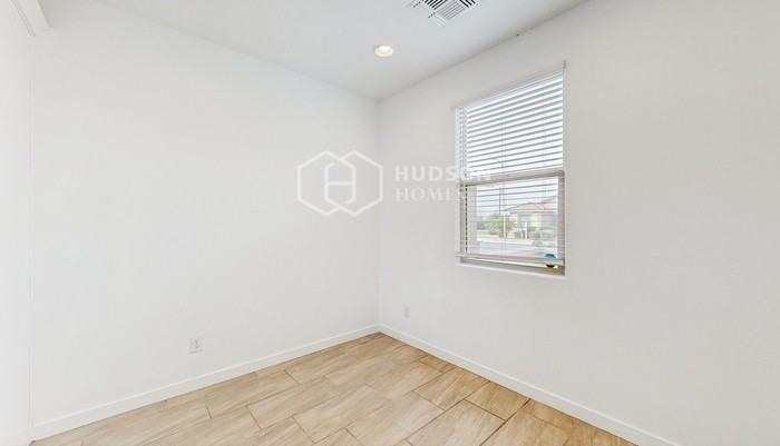 3843 S 63rd Dr - Photo 7 of 24