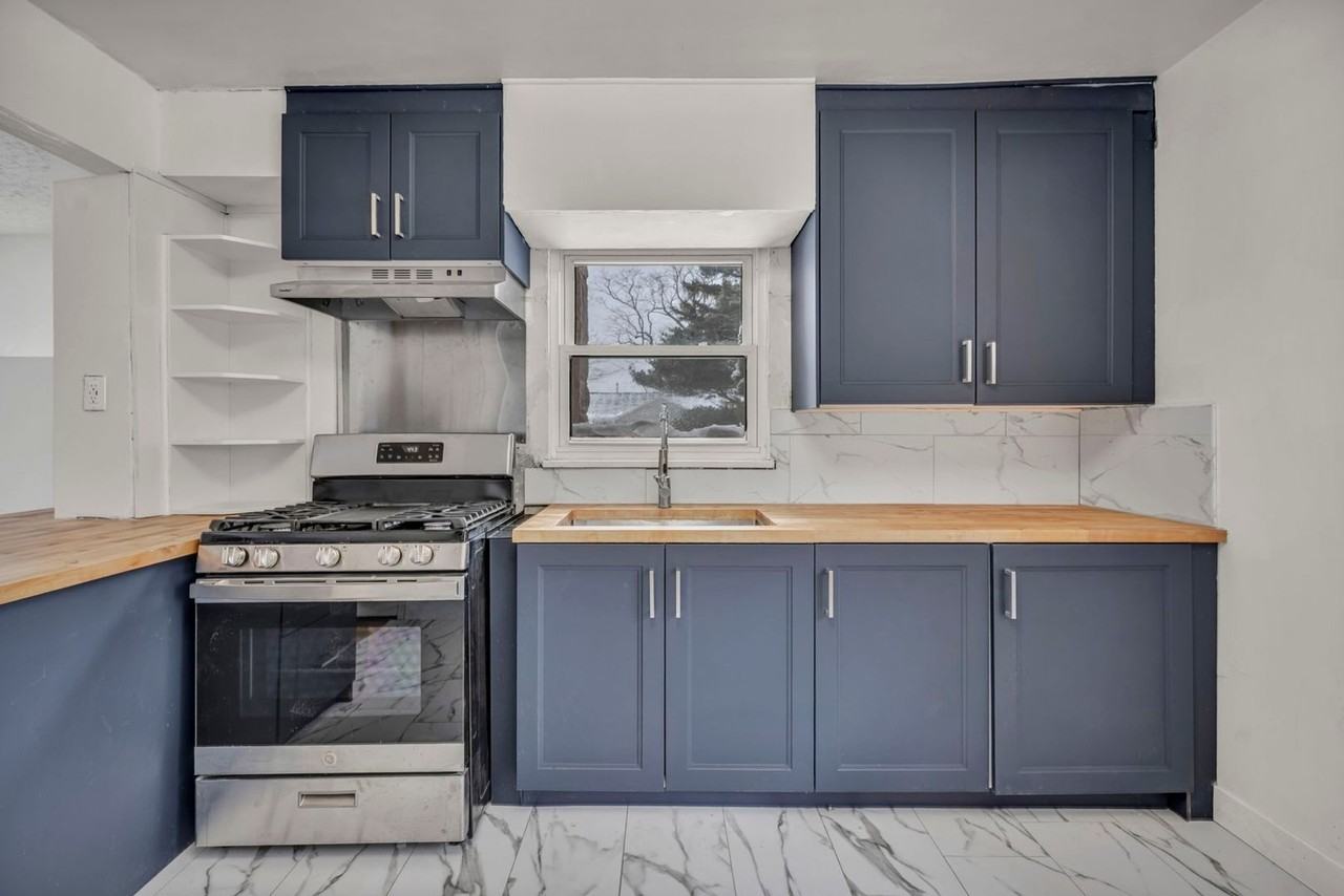 6606 Ridgeview Rd - Photo 2 of 21