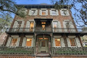 featured image of 124 E Mcdonough St