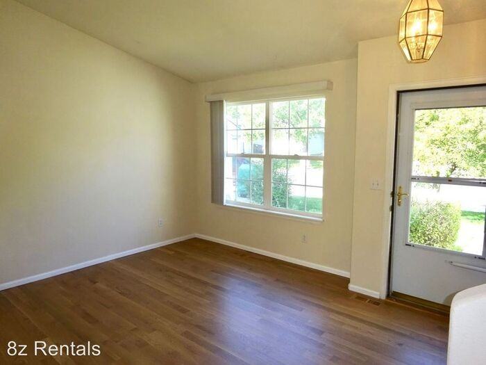 6346 Wolff St - Photo 5 of 26