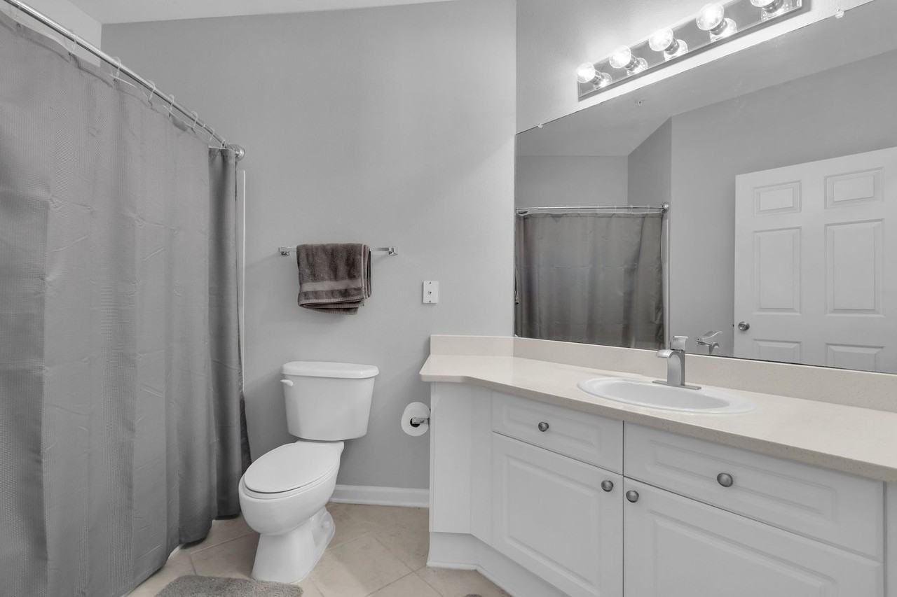 1733 Whitemarsh Way - Photo 7 of 34
