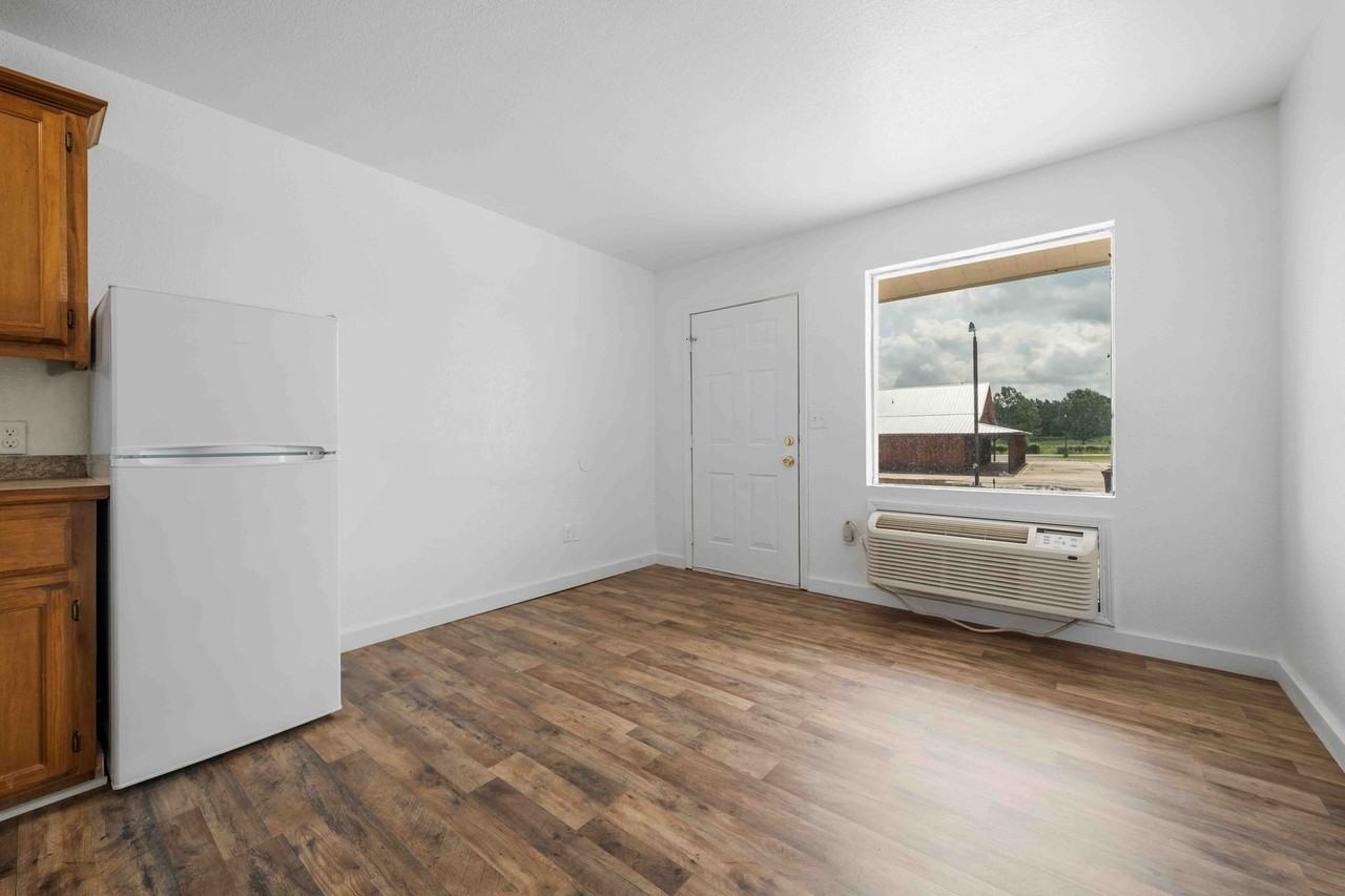 Welcome to Modern Living - Photo 3 of 12