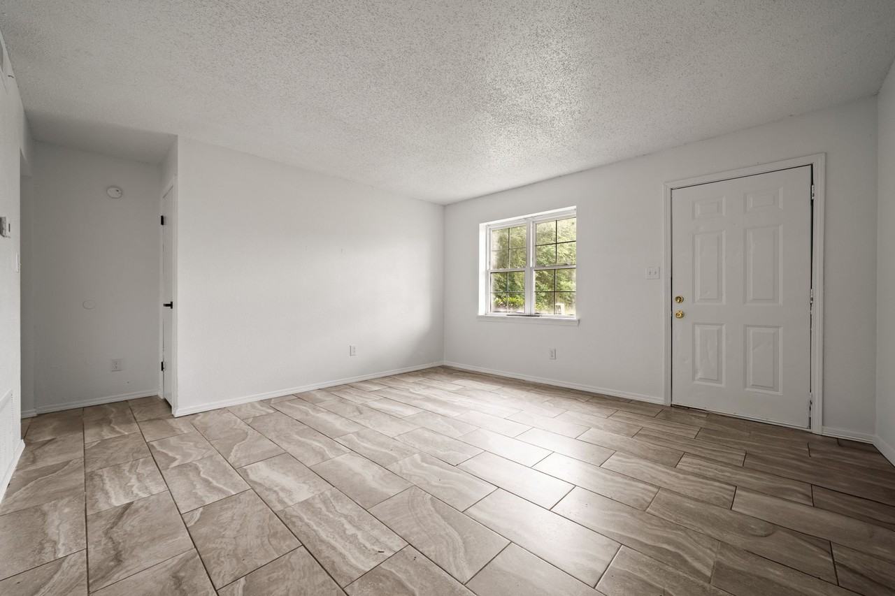 Winchester Estates Apartments - Photo 2 of 50